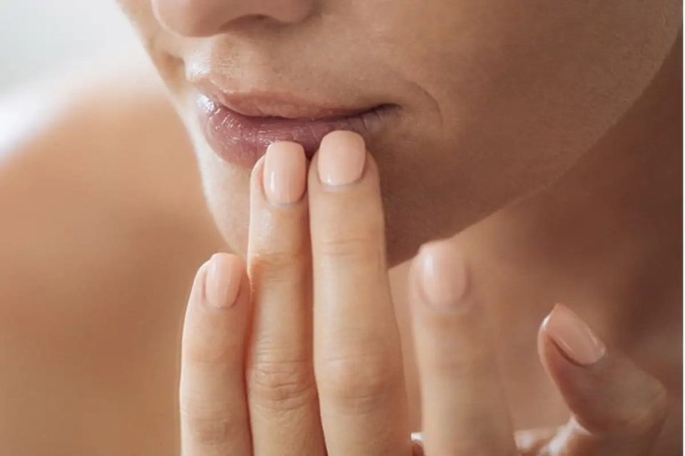 How To Lighten Dark Lips